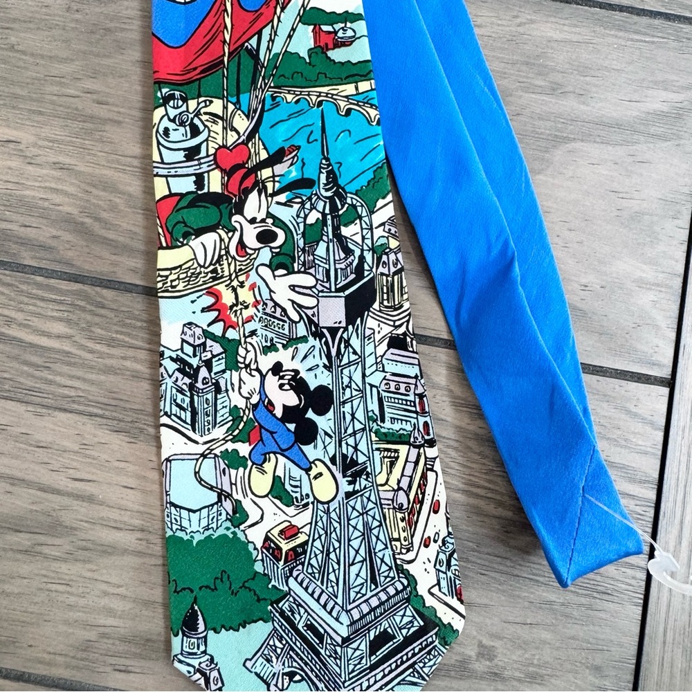 Vintage Disney Balancine Inc Tie Works 100% Silk tie